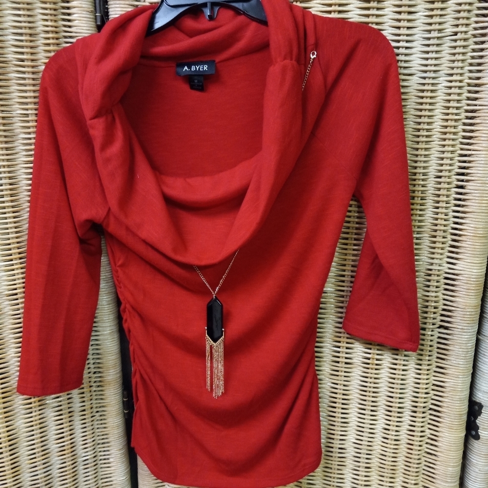 A. Byer Red Sweater Shirt Shirt Lightweight Size M